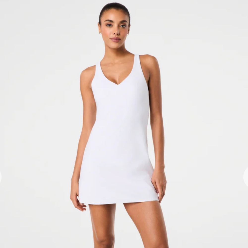 SPANXshape™ Get Moving V-Neck Dress. 
Brand New!
